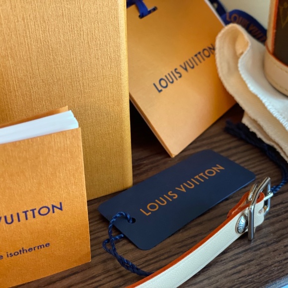 +NWT+ LOUIS VUITTON Flask Holder : Monogram steel / Monogram canvas & cowhide - Picture 14 of 16